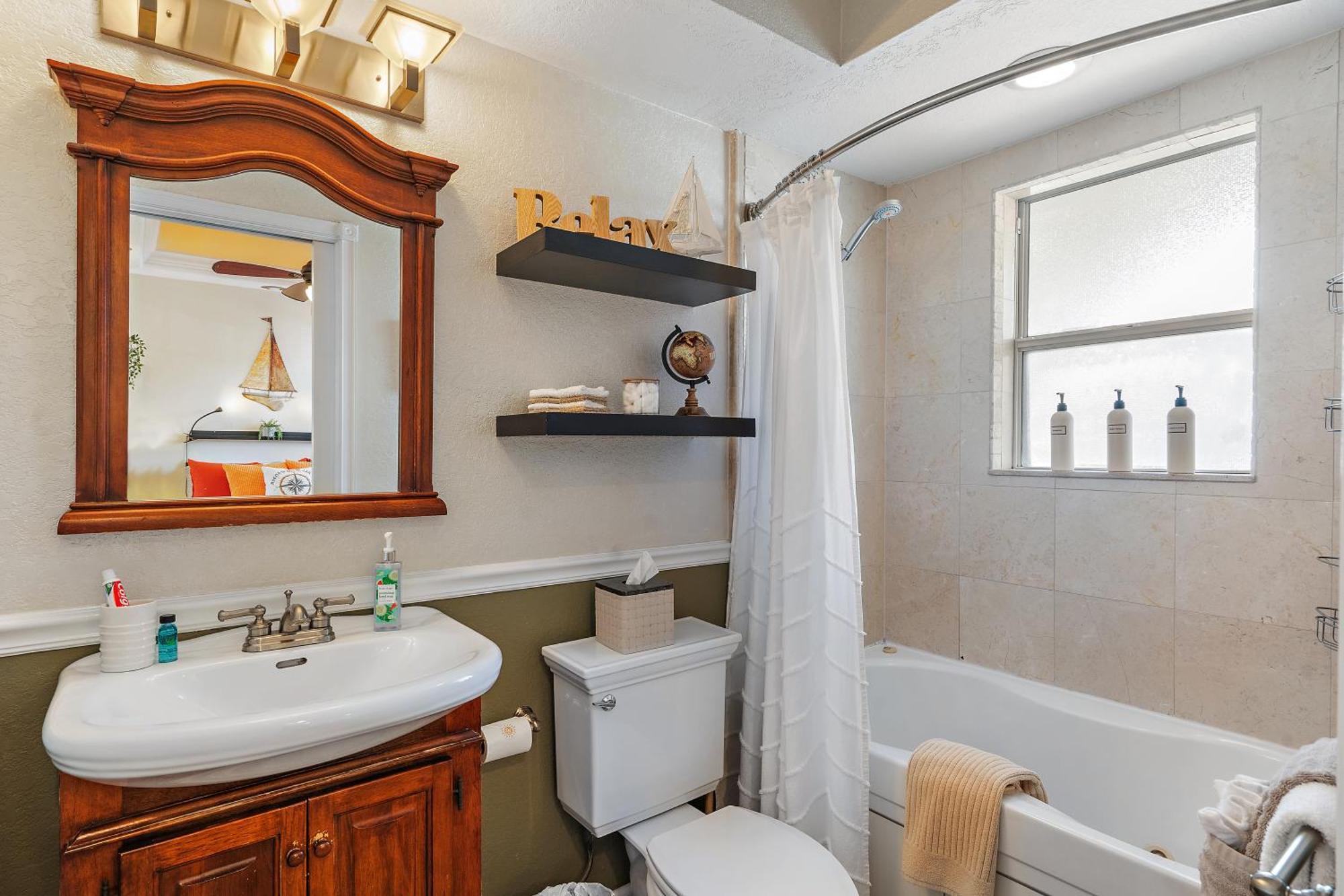 Wine-Dine-Sunshine Cozy Flat In The Heart Of Dtsp Villa St. Petersburg Exterior photo