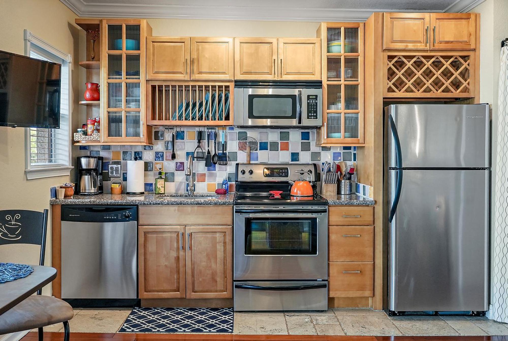Wine-Dine-Sunshine Cozy Flat In The Heart Of Dtsp Villa St. Petersburg Exterior photo